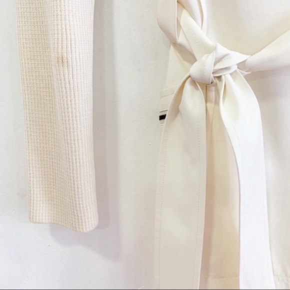 St. John Zip Front Belted Jacket w/ Zip Pockets - Picture 4 of 8